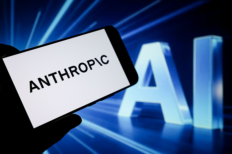 估值超越OpenAI！Anthropic被曝已敲定300亿美